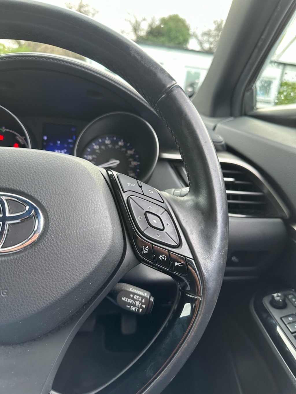 Used Toyota C-HR 2018 for sale - 76797824: Photo 15