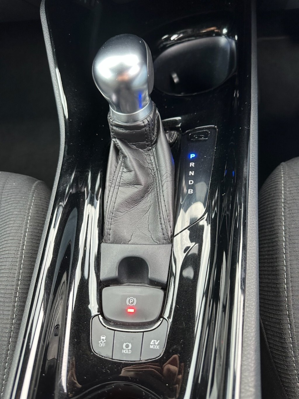 Used Toyota C-HR 2018 for sale - 76797824: Photo 18