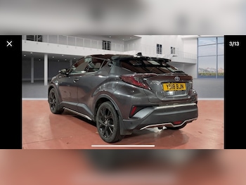 Used Toyota C-HR 2018 for sale - 76797824: Photo