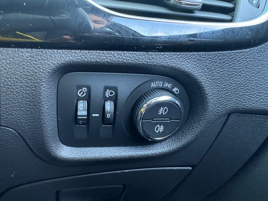 Used Vauxhall Astra 2017 for sale - 77643105: Photo 18