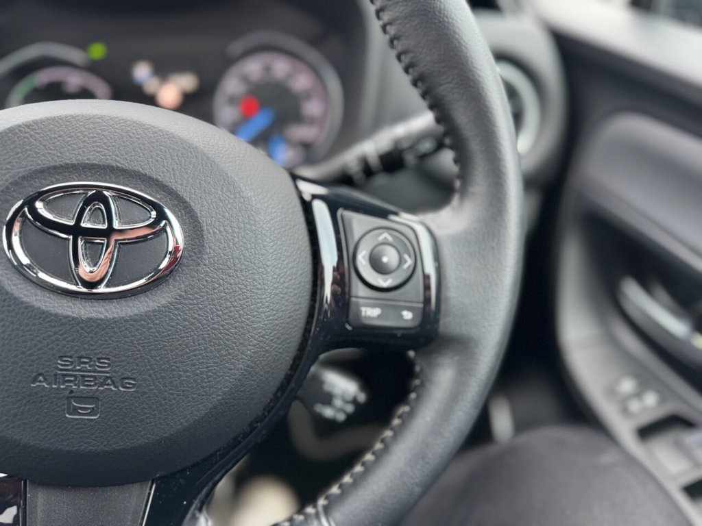 Used Toyota Yaris 2017 for sale - 77442305: Photo 23