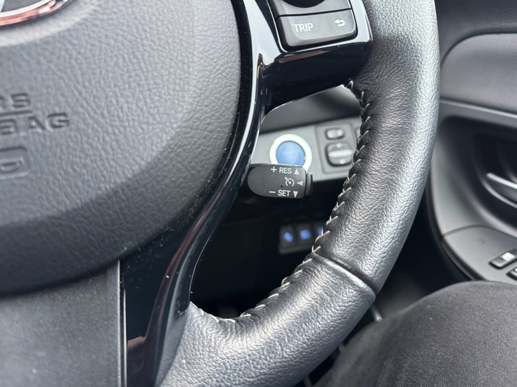 Used Toyota Yaris 2017 for sale - 77442305: Photo 26