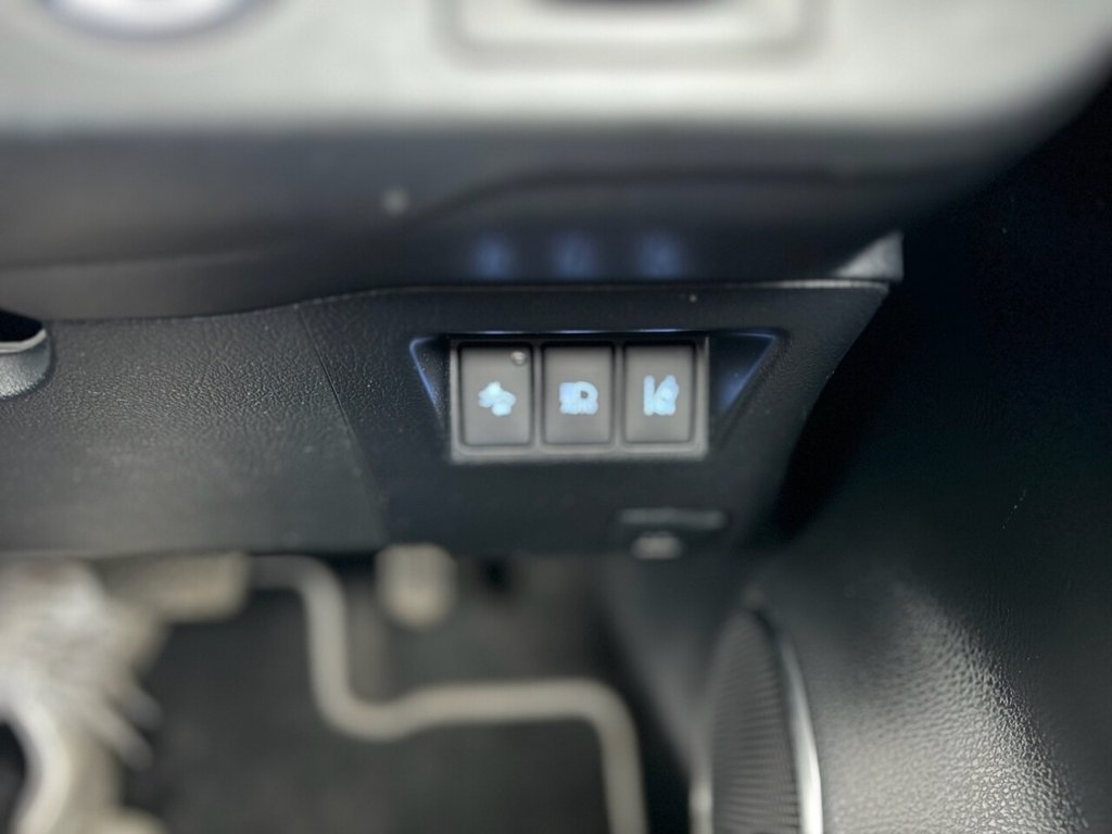 Used Toyota Yaris 2017 for sale - 77442305: Photo 28