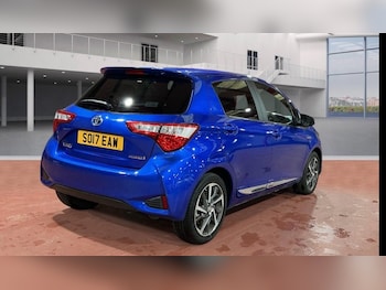 Used Toyota Yaris 2017 for sale - 77442305: Photo