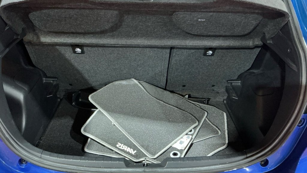 Used Toyota Yaris 2017 for sale - 77442305: Photo 7