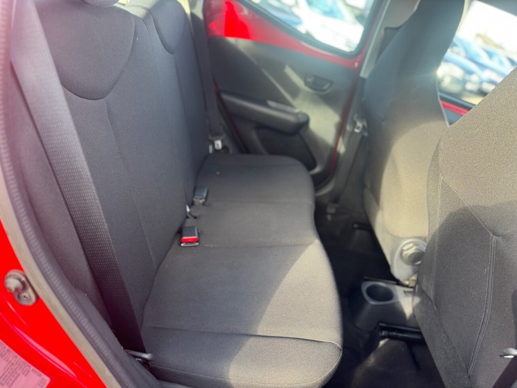 Used Toyota AYGO 2016 for sale - 76772990: Photo 10