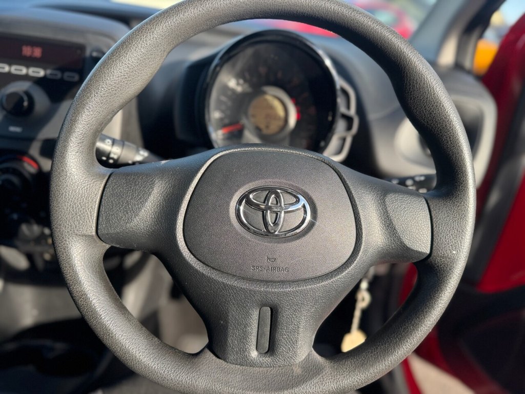 Used Toyota AYGO 2016 for sale - 76772990: Photo 11