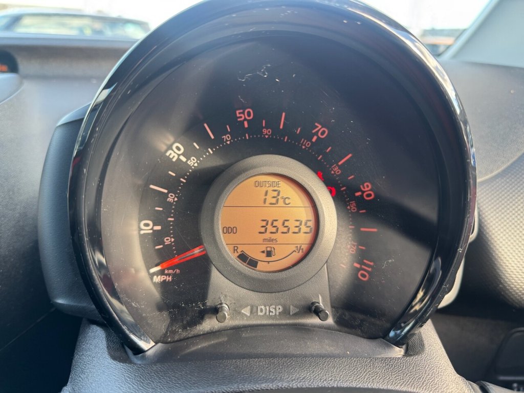 Used Toyota AYGO 2016 for sale - 76772990: Photo 13