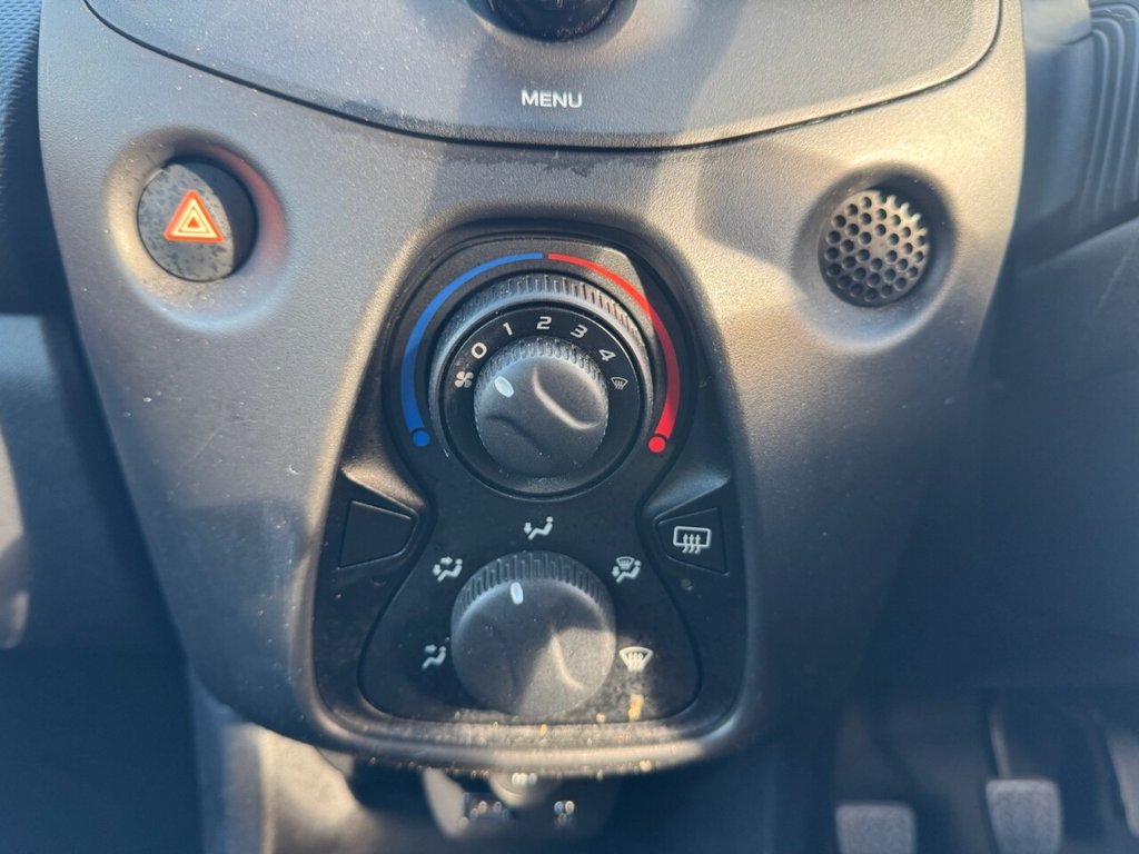 Used Toyota AYGO 2016 for sale - 76772990: Photo 18