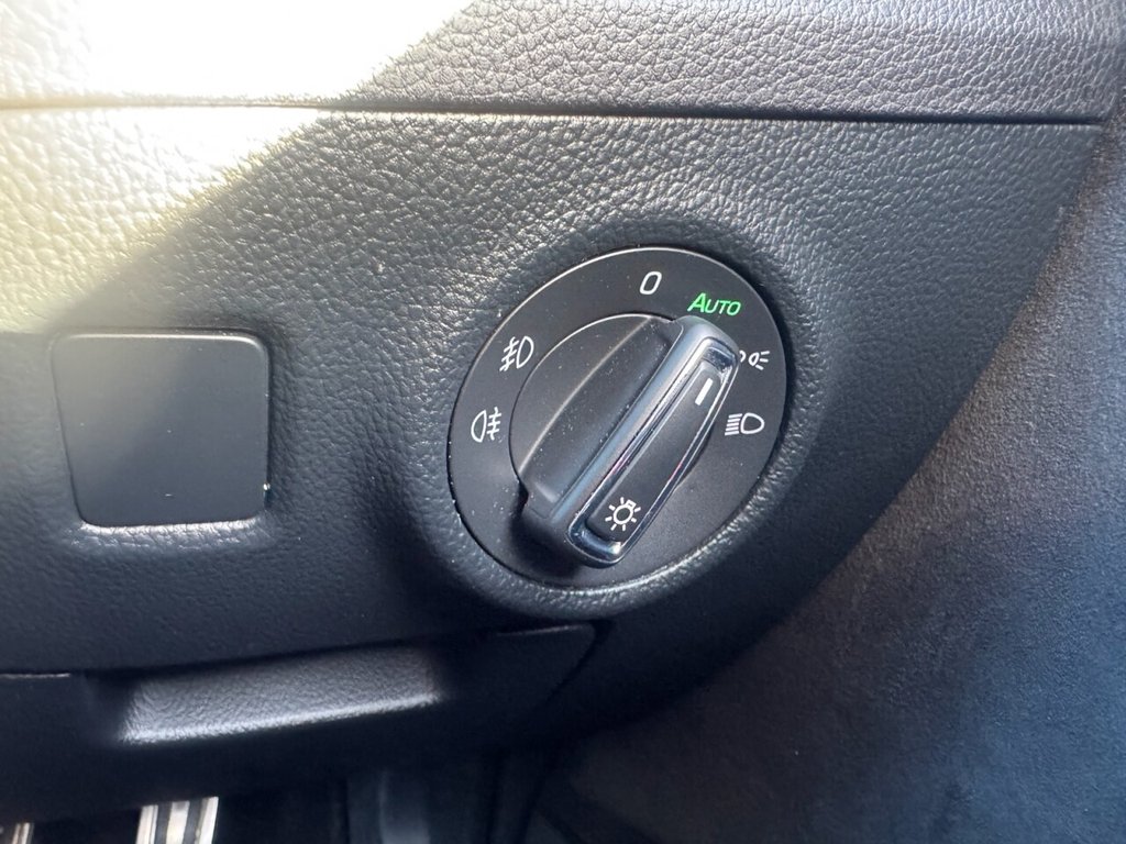 Used Skoda Superb 2018 for sale - 77499111: Photo 29