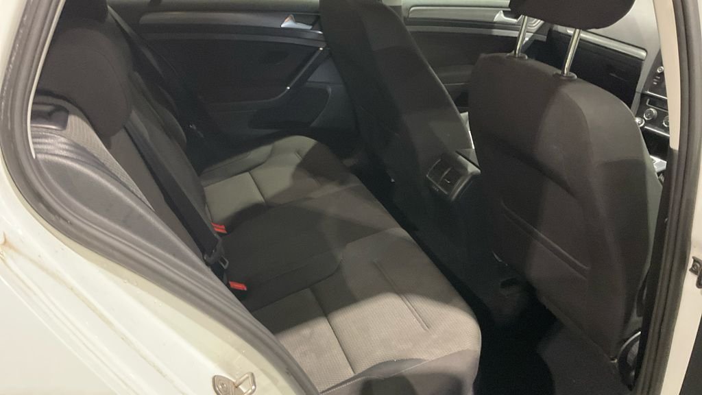 Used Volkswagen Golf 2018 for sale - 77534488: Photo 10