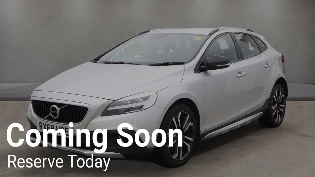 Used Volvo V40 2018 for sale - 77276284: Photo 2