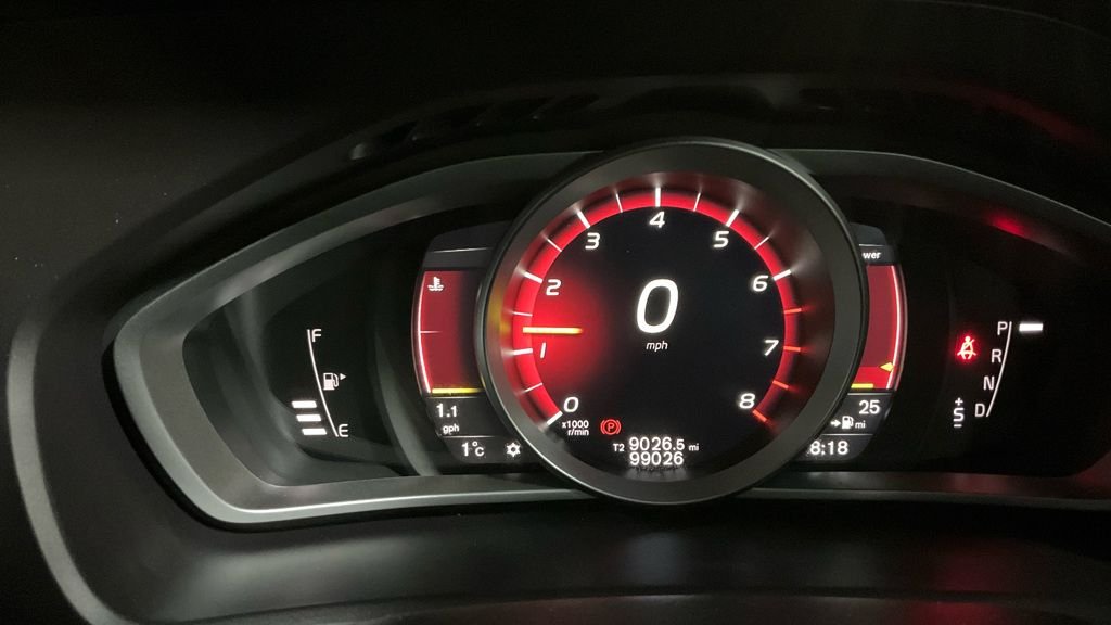 Used Volvo V40 2018 for sale - 77276284: Photo 8