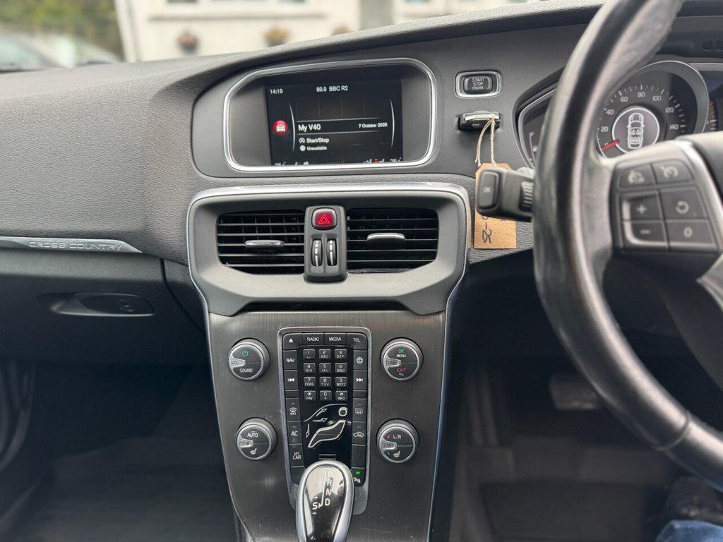 Used Volvo V40 Cross Country 2014 for sale - 76132678: Photo 16