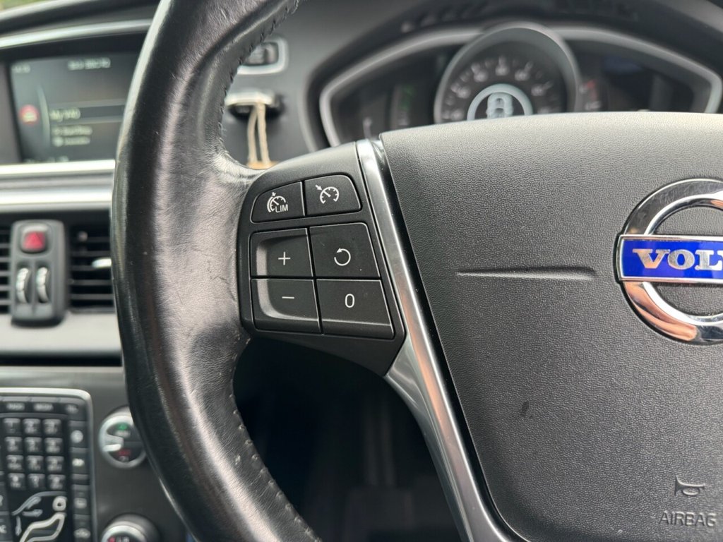 Used Volvo V40 Cross Country 2014 for sale - 76132678: Photo 18