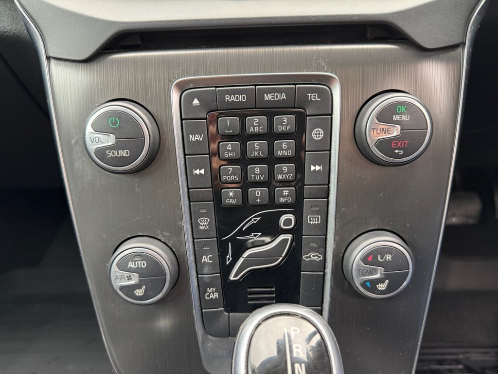 Used Volvo V40 Cross Country 2014 for sale - 76132678: Photo 21