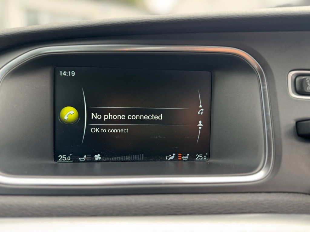 Used Volvo V40 Cross Country 2014 for sale - 76132678: Photo 22