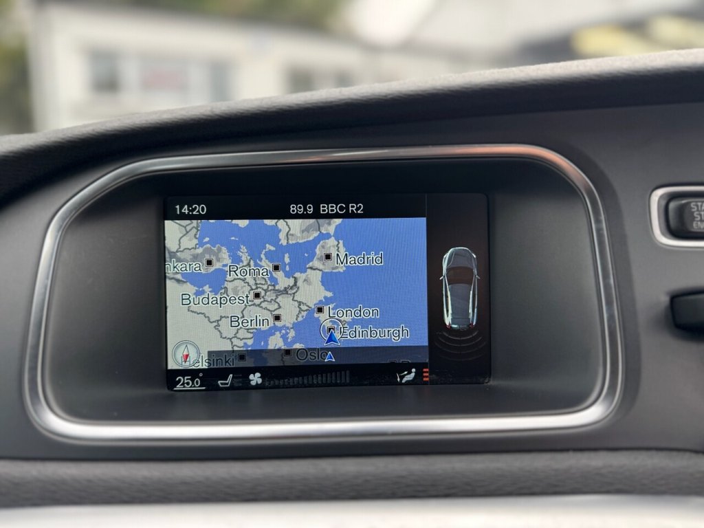 Used Volvo V40 Cross Country 2014 for sale - 76132678: Photo 25