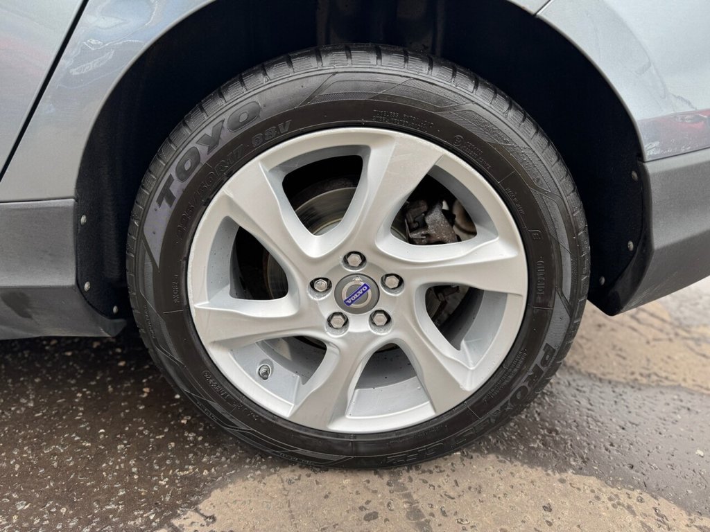 Used Volvo V40 Cross Country 2014 for sale - 76132678: Photo 30