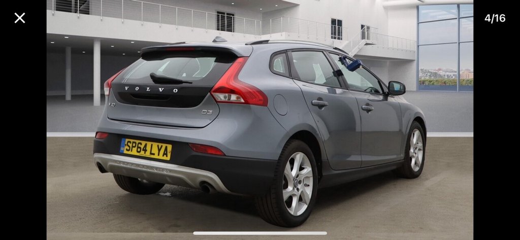 Used Volvo V40 2014 for sale - 76132678: Photo 4