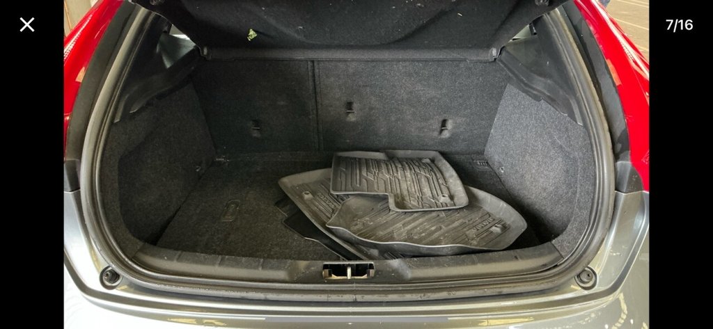 Used Volvo V40 2014 for sale - 76132678: Photo 7