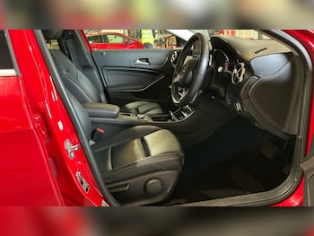 Used Mercedes-Benz GLA 2019 for sale - 78702091: Photo