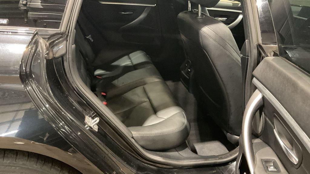 Used BMW 4 Series 2018 for sale - 77734606: Photo 9