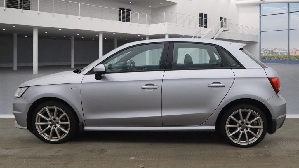Used Audi A1 2015 for sale - 77165931: Photo 12