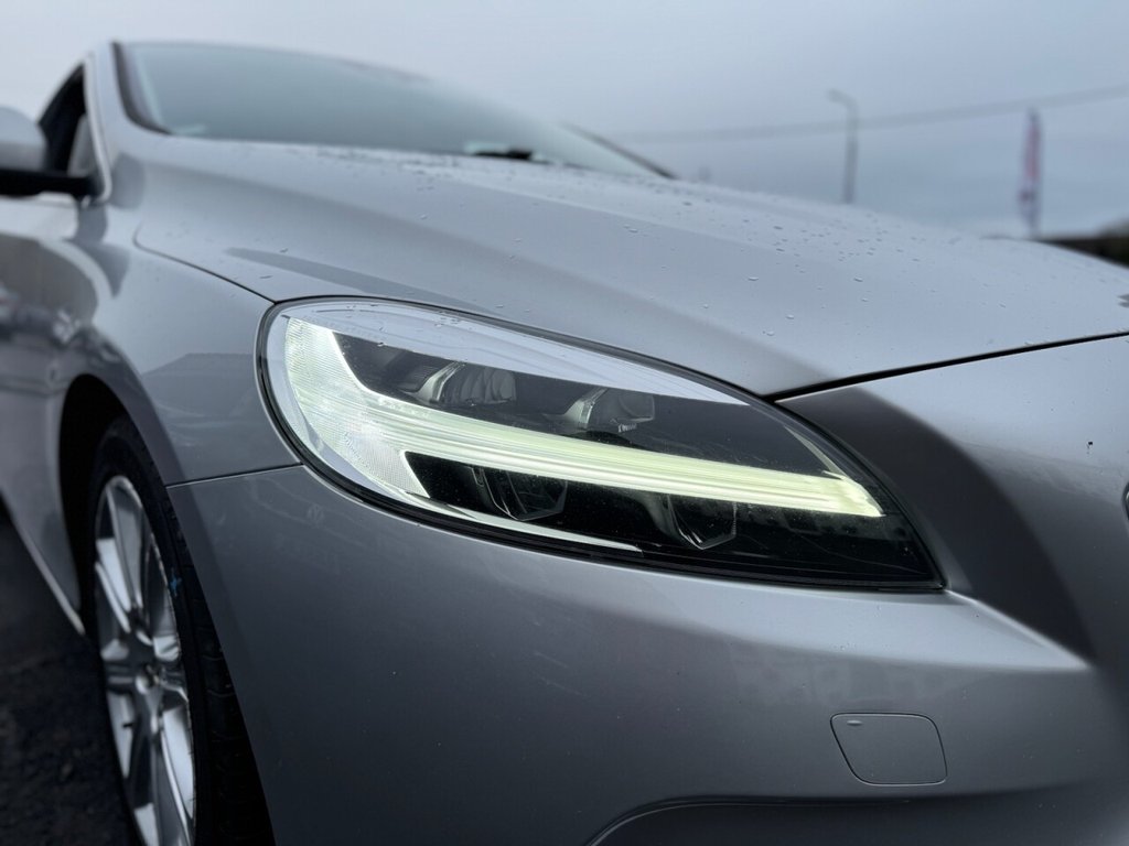 Used Volvo V40 2018 for sale - 77498955: Photo 10