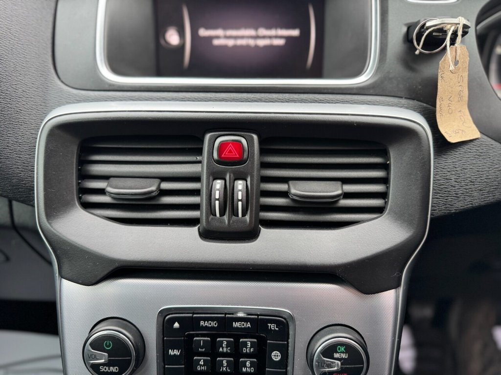 Used Volvo V40 2018 for sale - 77498955: Photo 21