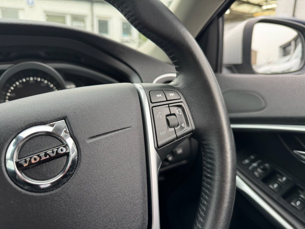 Used Volvo V40 2018 for sale - 77498955: Photo 25