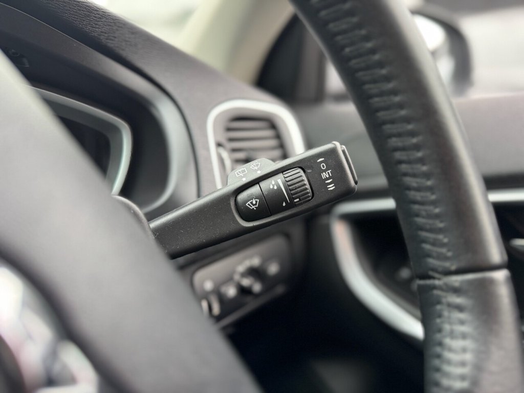 Used Volvo V40 2018 for sale - 77498955: Photo 26