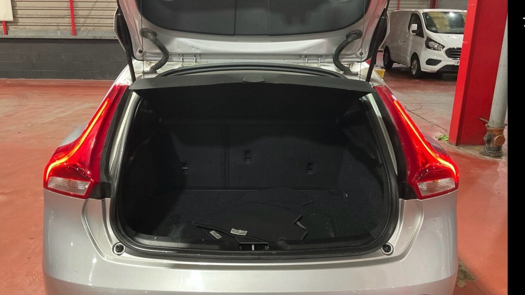 Used Volvo V40 2018 for sale - 77498955: Photo 7