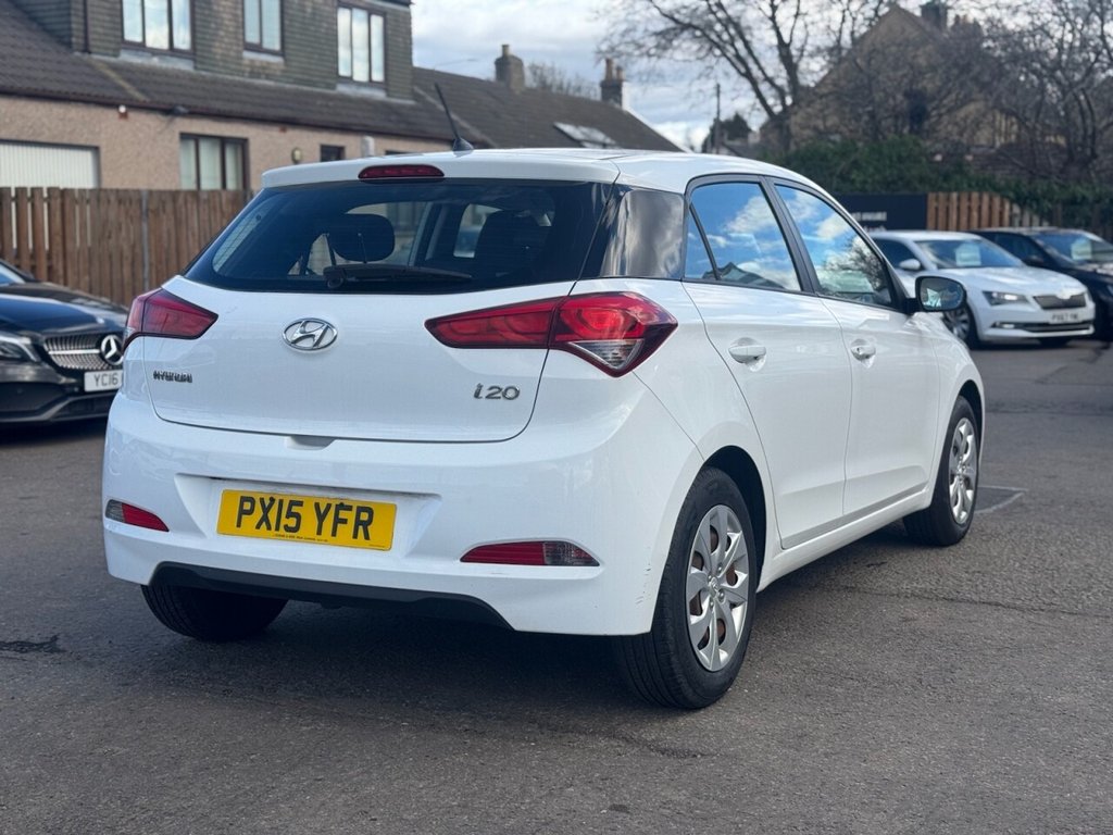 Used Hyundai i20 2015 for sale - 76417126: Photo 7