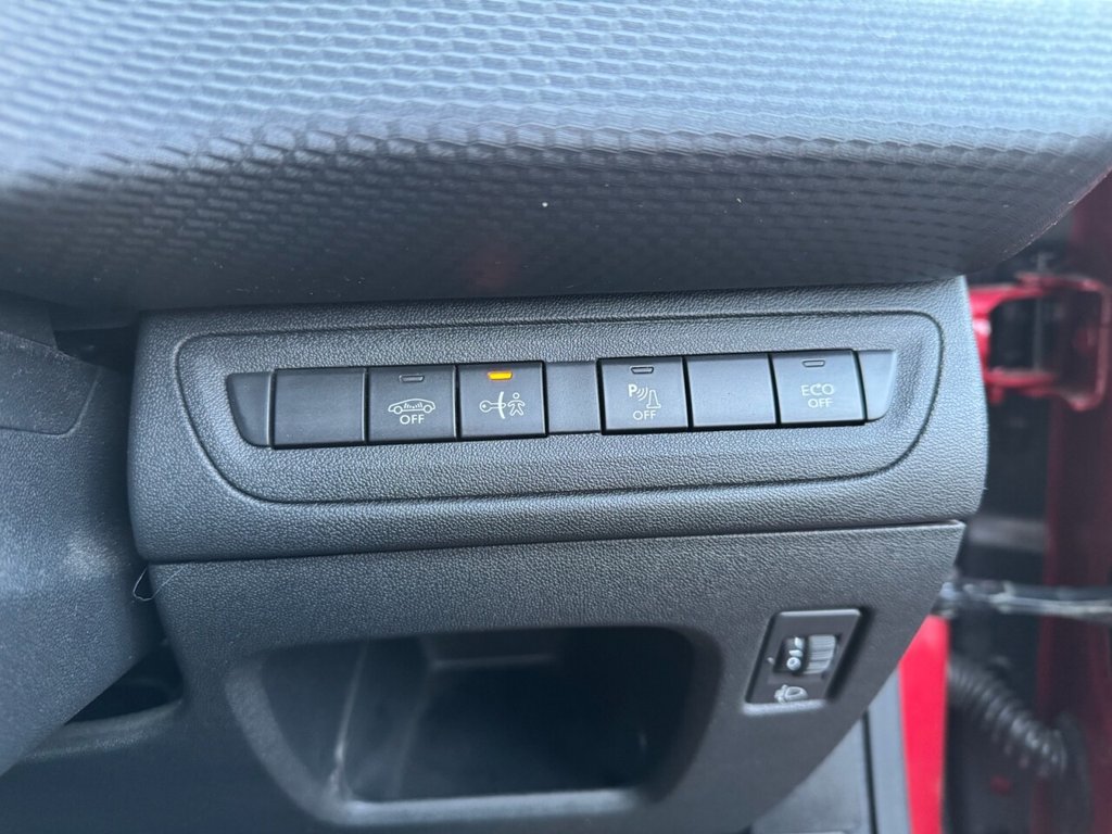 Used Peugeot 2008 2017 for sale - 77227368: Photo 19