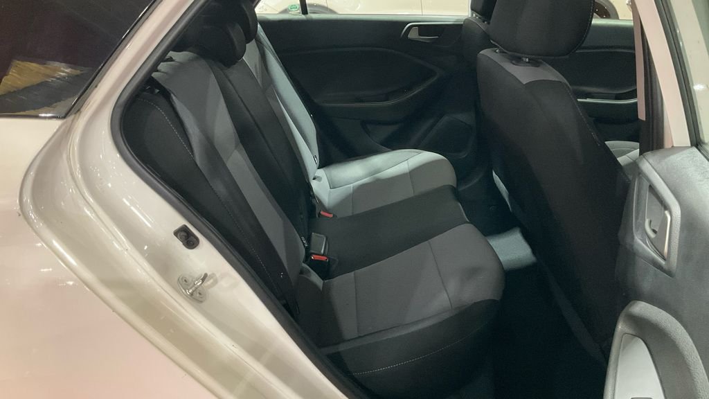 Used Hyundai i20 2017 for sale - 78059587: Photo 14