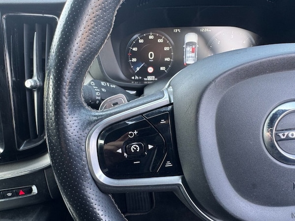 Used Volvo XC60 2018 for sale - 73971241: Photo 16