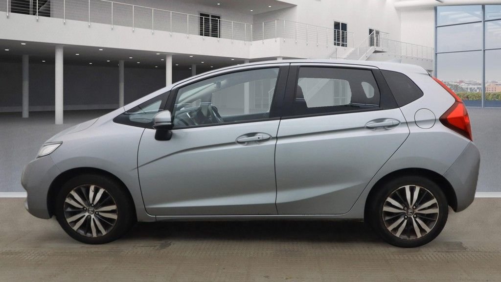 Used Honda Jazz 2015 for sale - 77981568: Photo 12
