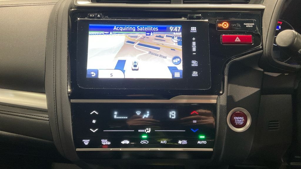 Used Honda Jazz 2015 for sale - 77981568: Photo 17