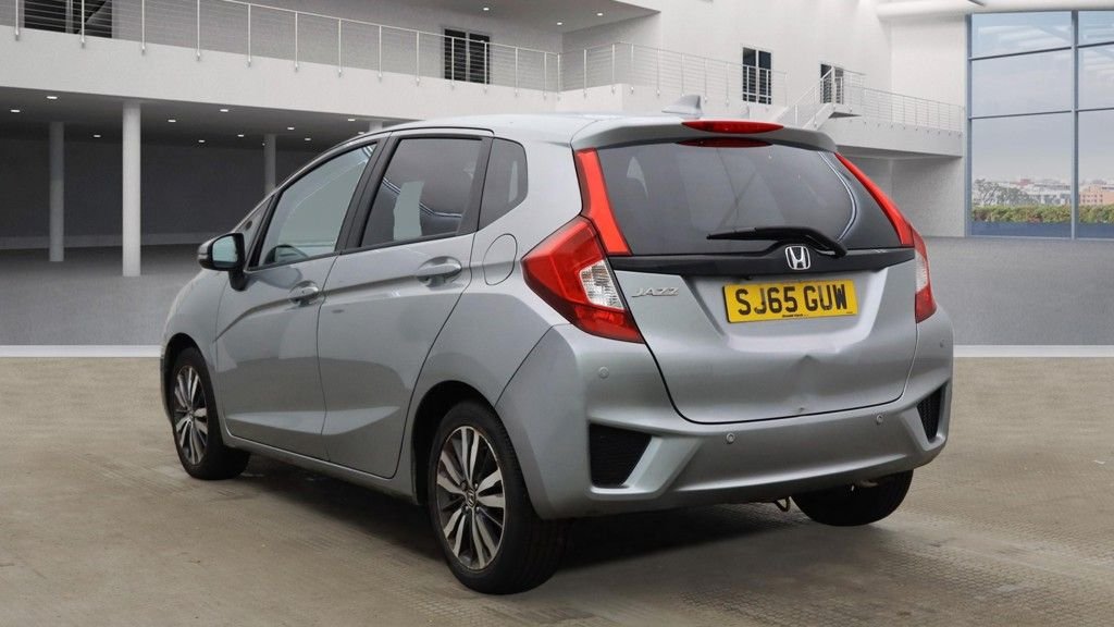 Used Honda Jazz 2015 for sale - 77981568: Photo 9