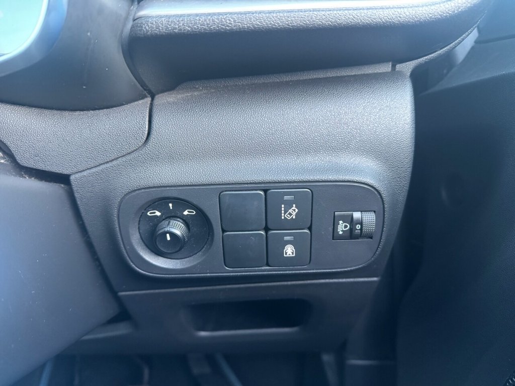 Used Citroen C3 2018 for sale - 76698774: Photo 18