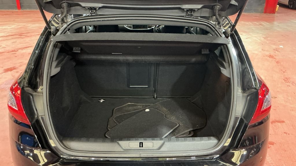 Used Peugeot 308 2021 for sale - 77748872: Photo 11