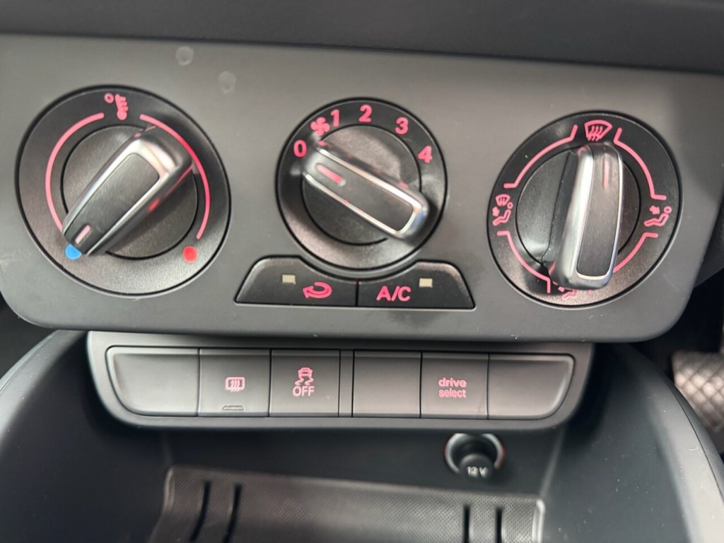 Used Audi A1 2015 for sale - 75854320: Photo 16