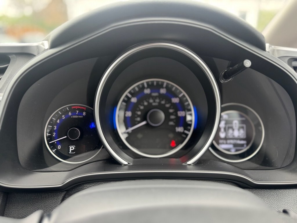 Used Honda Jazz 2018 for sale - 77499101: Photo 15