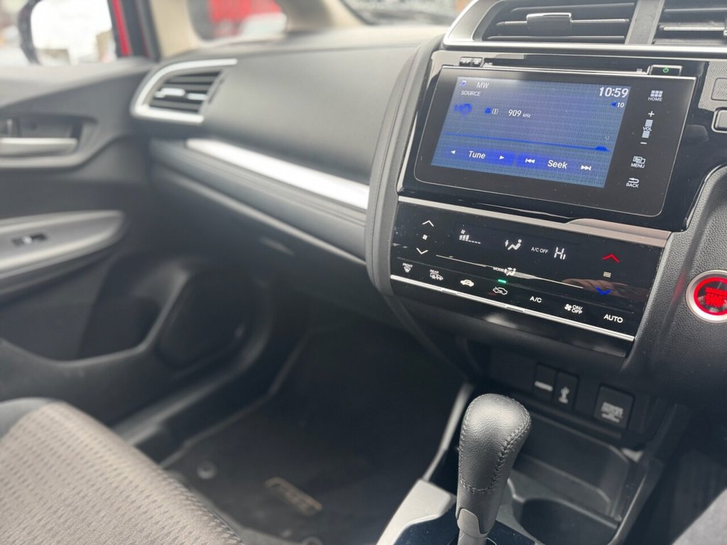 Used Honda Jazz 2018 for sale - 77499101: Photo 22