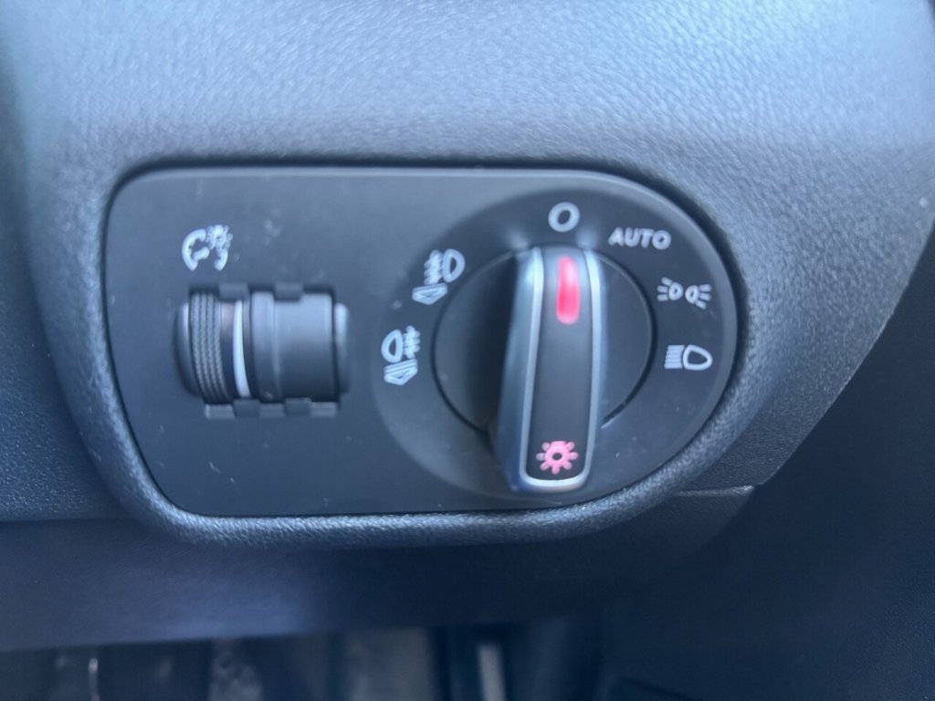 Used Audi A1 2012 for sale - 76783461: Photo 16