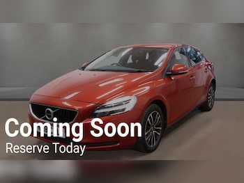 Used Volvo V40 2018 for sale - 78256655: Photo