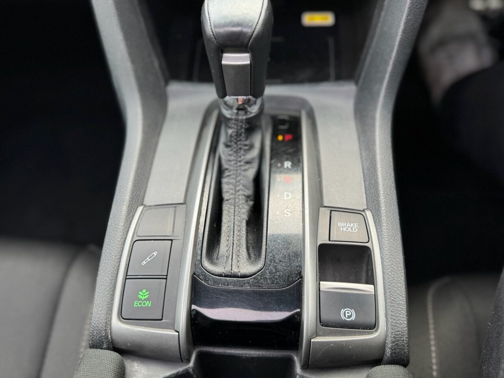 Used Honda Civic 2018 for sale - 77288308: Photo 18