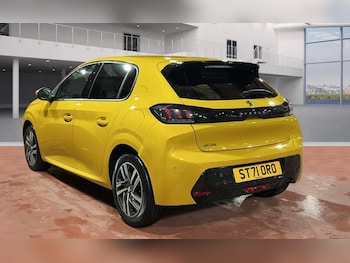 Used Peugeot 208 2021 for sale - 77452095: Photo