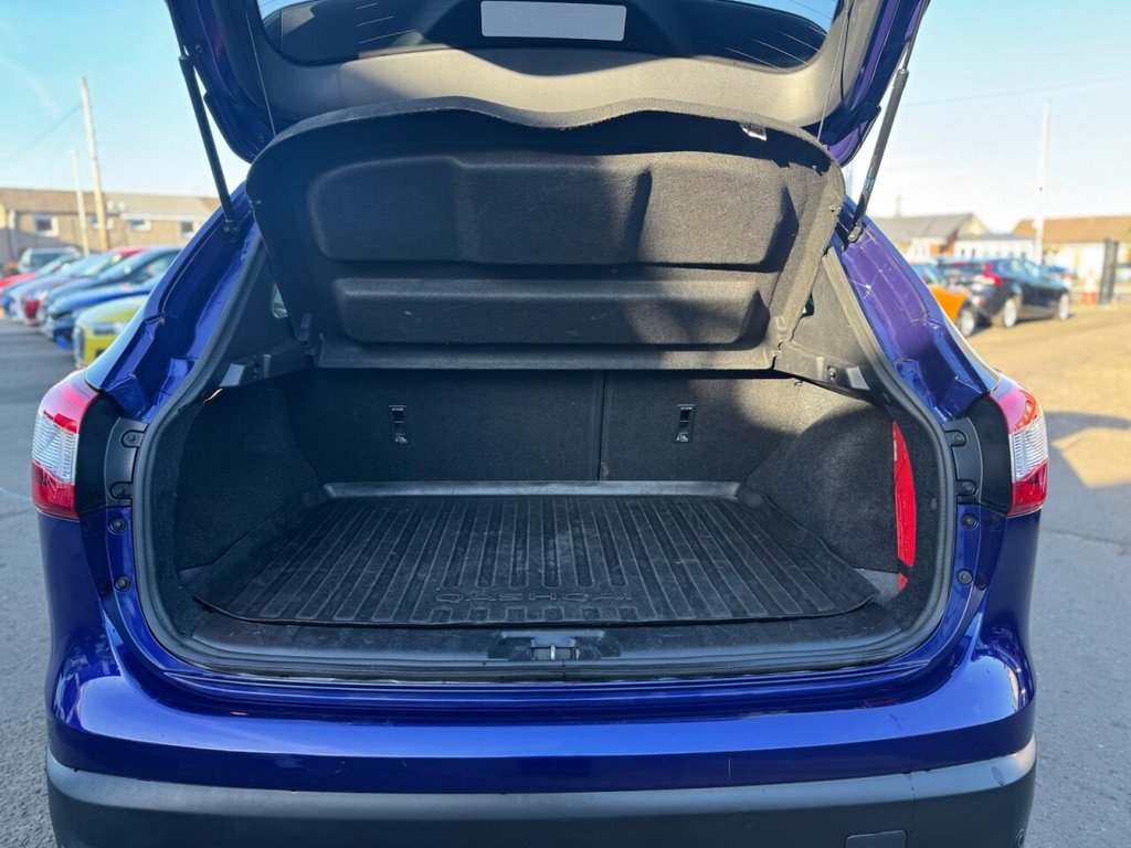 Used Nissan Qashqai 2017 for sale - 76068982: Photo 29